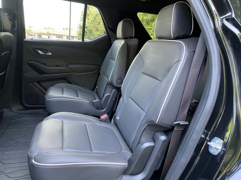 Used 2023 Chevrolet Traverse Premier w/ Redline Edition FWD image 37