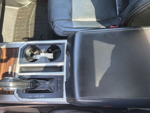 Used 2017 Ford F150 Lariat w/ Equipment Group 502A Luxury AWD/4WD image 25