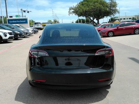 Used 2018 Tesla Model 3 Long Range RWD image 9
