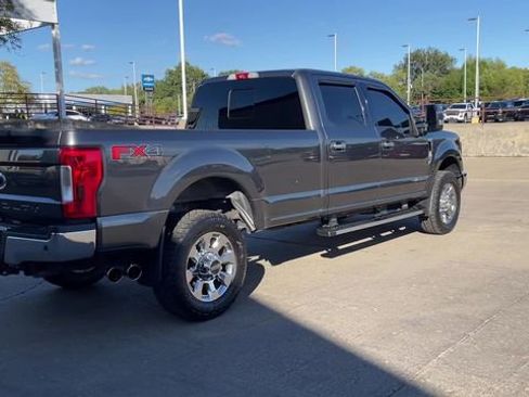 Used 2019 Ford F350 Lariat w/ Chrome Package image 8