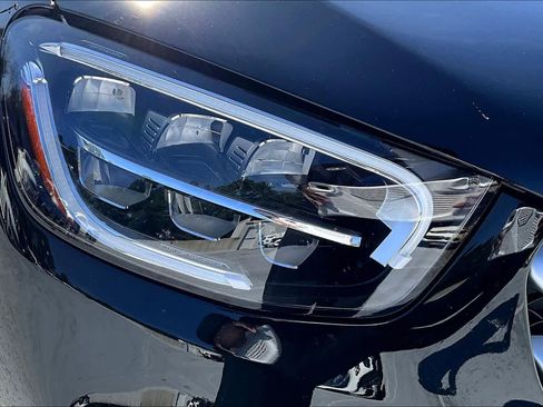 Used 2022 Mercedes-Benz GLC 300 w/ Premium Package Lite image 25