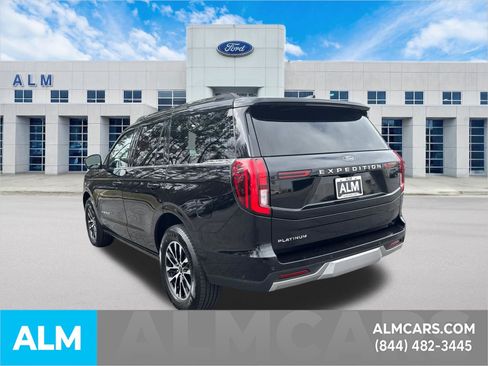 Certified 2025 Ford Expedition Platinum image 8
