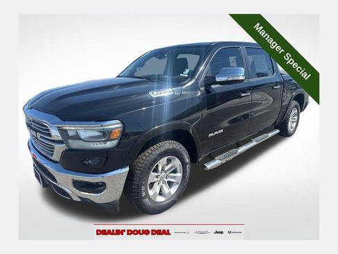 Used 2022 RAM 1500 Laramie AWD/4WD image 1