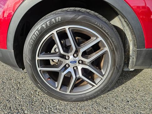 Used 2016 Ford Explorer Sport image 16