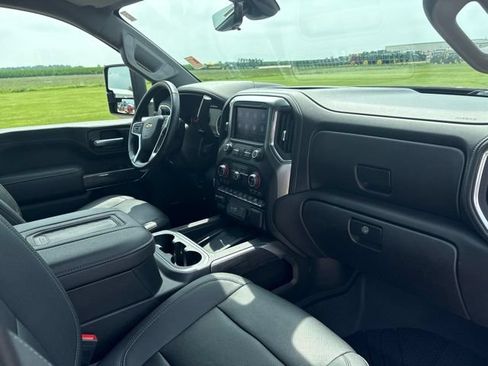 Used 2021 Chevrolet Silverado 2500 LTZ w/ LTZ Premium Package AWD/4WD image 24
