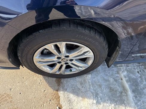 Used 2021 Toyota Sienna Platinum image 13