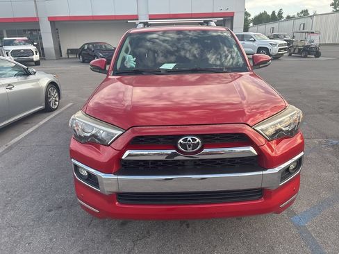 Used 2018 Toyota 4Runner Limited AWD/4WD image 9