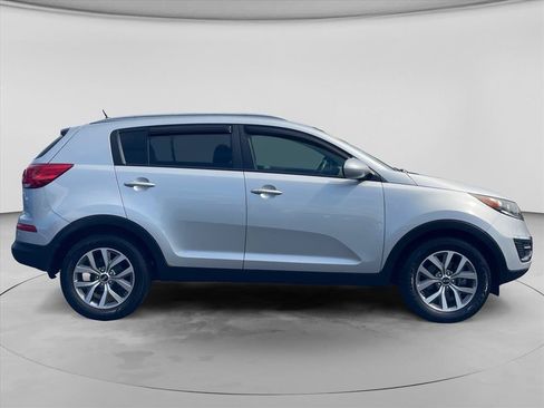 Used 2016 Kia Sportage LX w/ LX Popular Package FWD image 8
