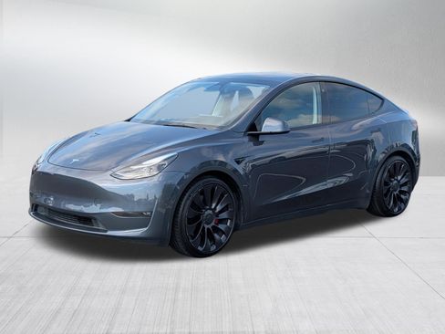 Used 2022 Tesla Model Y Performance AWD/4WD image 3