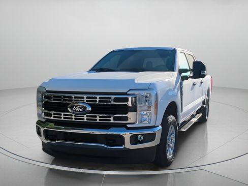 Certified 2024 Ford F250 XLT image 8