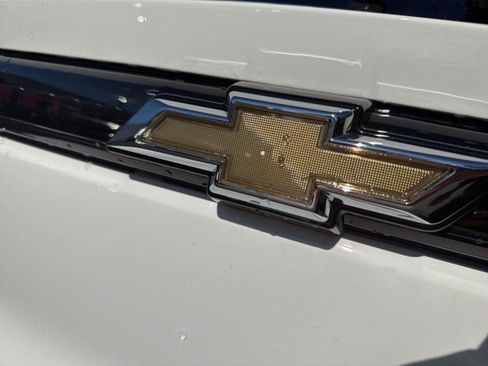 New 2026 Chevrolet Equinox EV LT FWD image 36