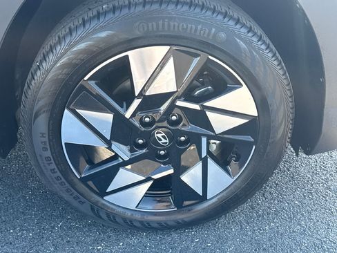 Used 2025 Hyundai Kona SEL FWD image 8