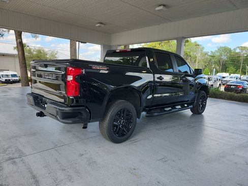 Used 2023 Chevrolet Silverado 1500 Custom Trail Boss AWD/4WD image 5