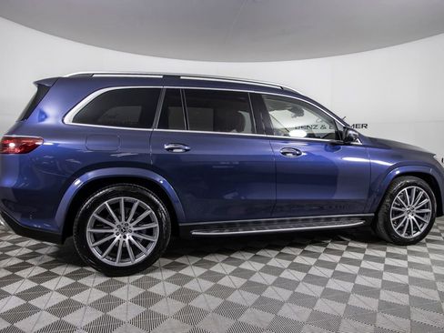 Used 2026 Mercedes-Benz GLS 580 4MATIC image 4