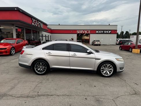 Used 2013 Ford Taurus Limited FWD image 2