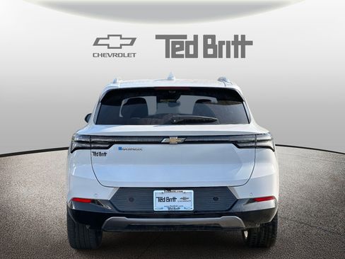 New 2026 Chevrolet Equinox EV LT image 5