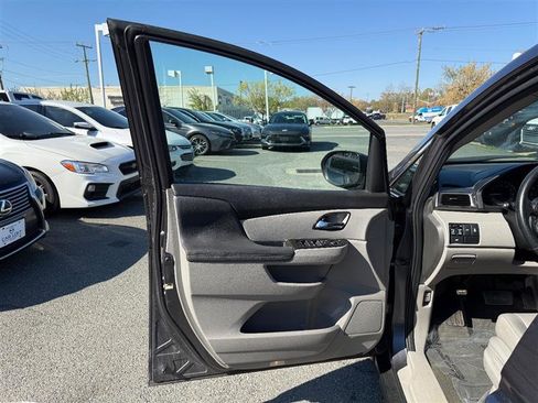 Used 2016 Honda Odyssey EX-L image 16