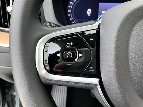New 2026 Volvo XC60 B5 Core AWD/4WD image 16