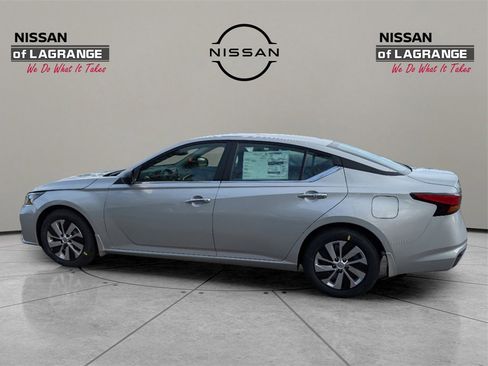 New 2025 Nissan Altima 2.5 S image 7