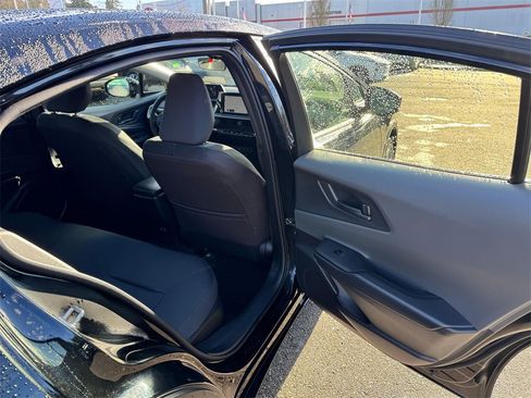 Certified 2025 Toyota Prius LE image 13