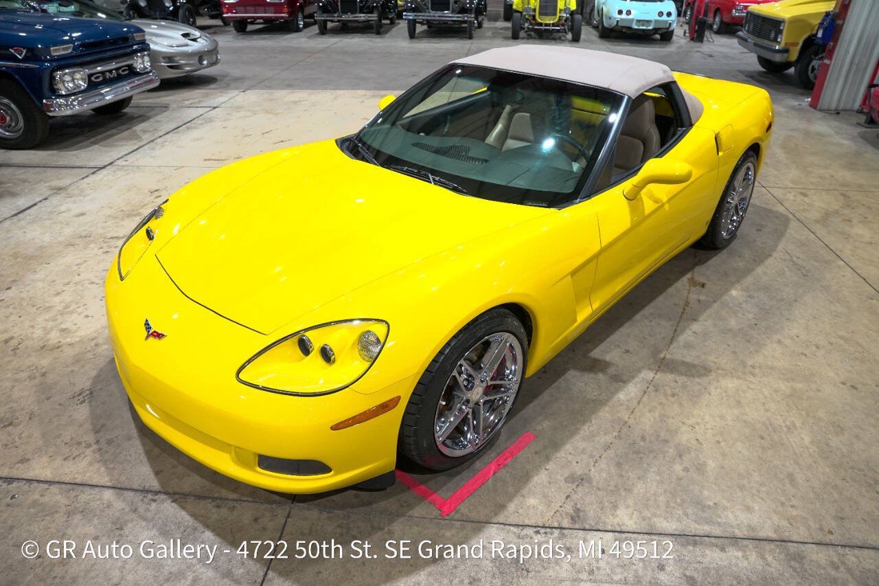 Used 2007 Chevrolet Corvette Convertible w/ Performance Package RWD image 29