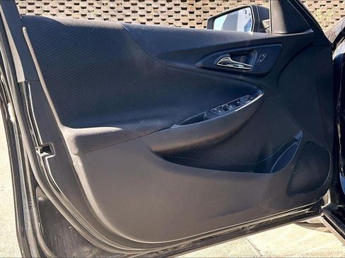 Used 2020 Chevrolet Malibu LS FWD image 18