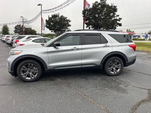 Used 2023 Ford Explorer XLT w/ Equipment Group 202A RWD image 37