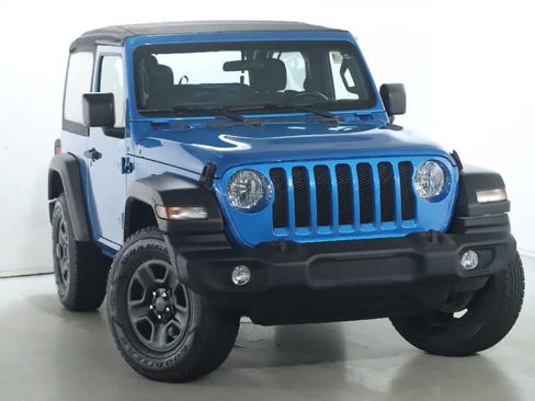 Used 2023 Jeep Wrangler Sport AWD/4WD image 2