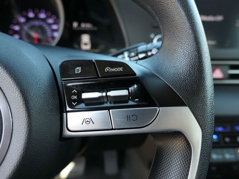 Certified 2023 Hyundai Elantra SEL image 15