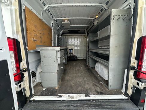 Used 2023 RAM ProMaster 2500 w/ Convenience Group image 18