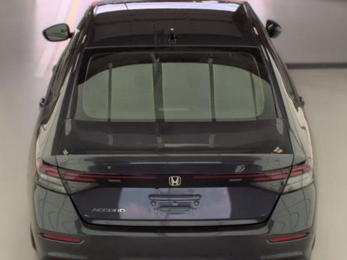 Used 2025 Honda Accord SE image 6