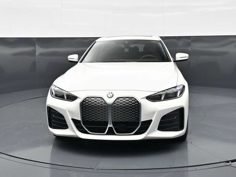 New 2026 BMW i4 eDrive40 w/ M Sport Package RWD image 2