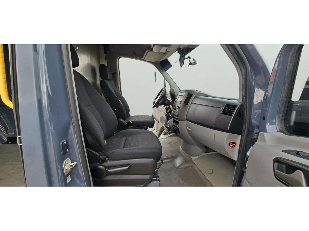 Used 2018 Mercedes-Benz Sprinter 2500 image 23