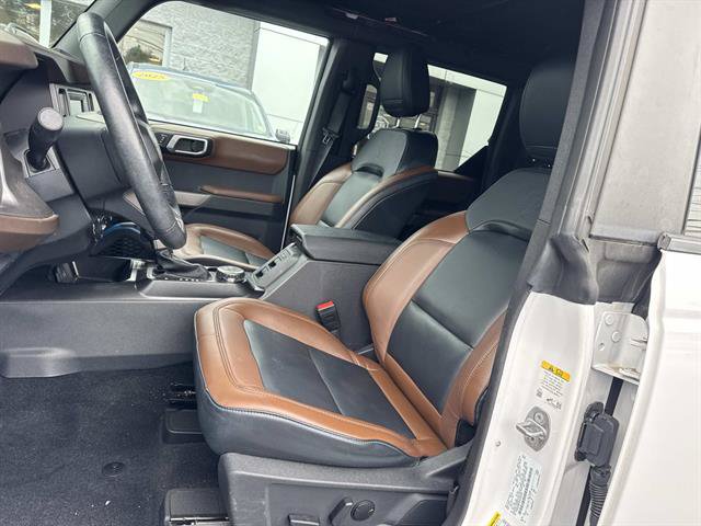 Used 2023 Ford Bronco Outer Banks AWD/4WD image 7