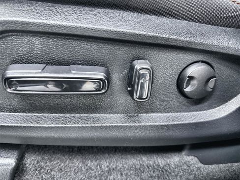 Certified 2023 Honda Pilot Sport image 13