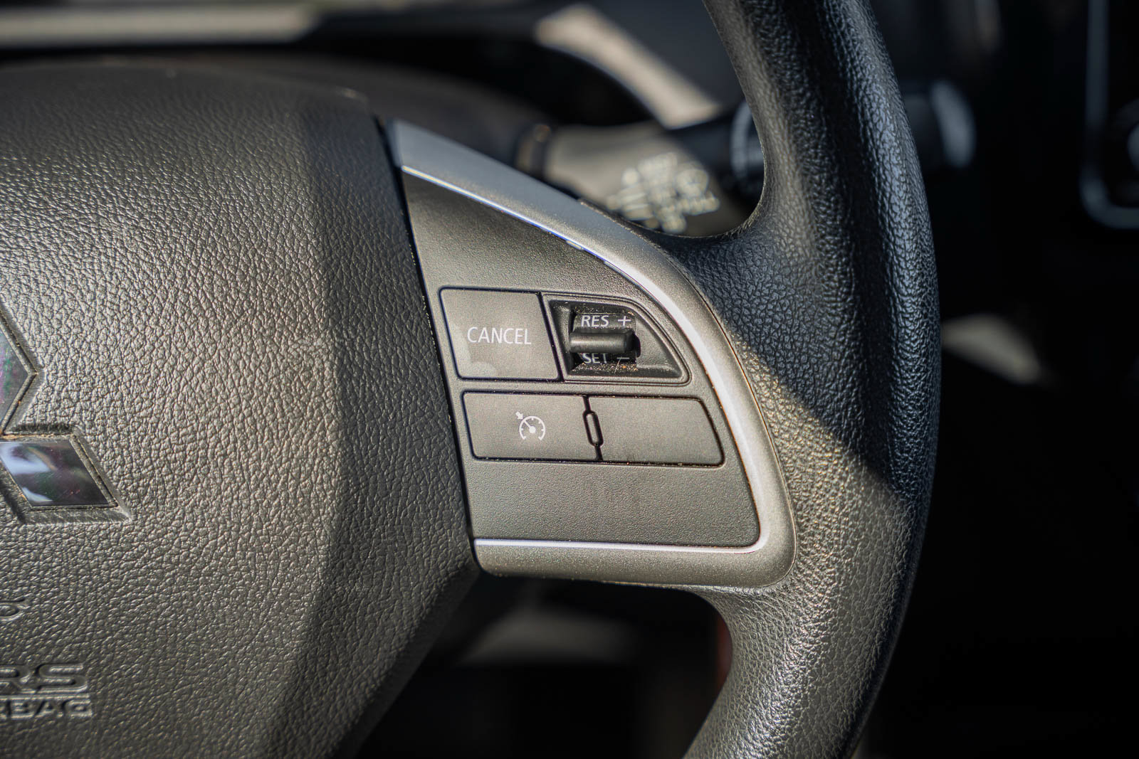 Used 2024 Mitsubishi Mirage ES FWD image 30