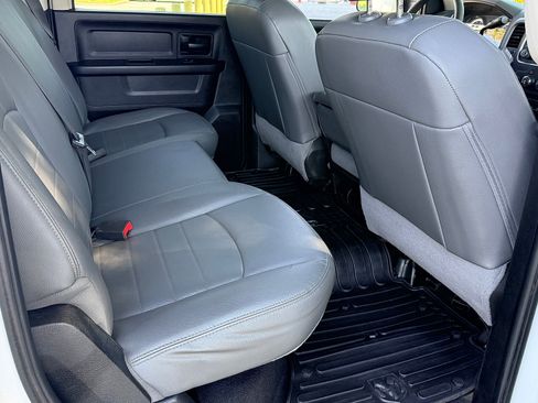 Used 2018 RAM 2500 Tradesman w/ Chrome Appearance Group AWD/4WD image 30