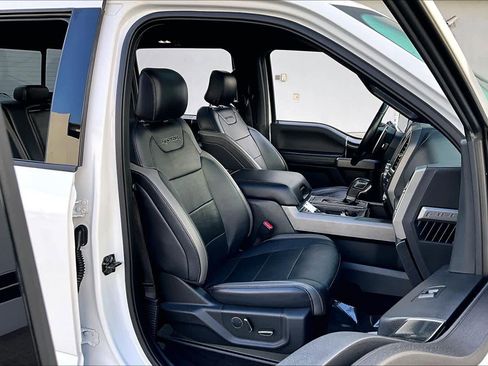 Used 2017 Ford F150 Raptor w/ Equipment Group 802A Luxury image 9