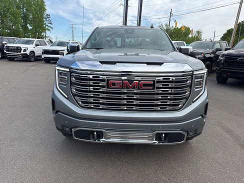 Used 2026 GMC Sierra 1500 Denali w/ Denali Reserve Package AWD/4WD image 8