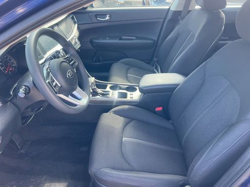 Used 2019 Kia Optima LX image 4