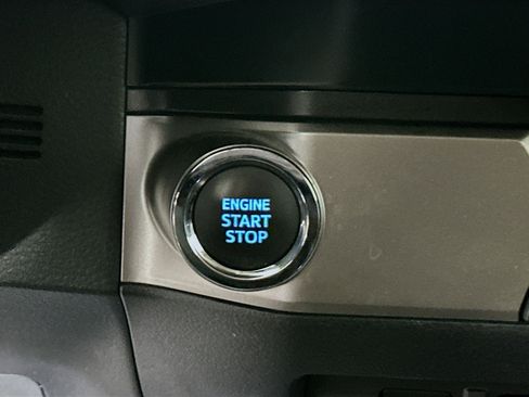 Used 2023 Toyota Tacoma SR5 w/ Technology Package RWD image 20