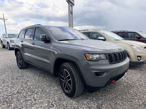 Used 2020 Jeep Grand Cherokee Trailhawk AWD/4WD image 2