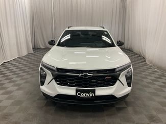 Used 2024 Chevrolet Trax RS w/ Driver Confidence Package FWD video 2