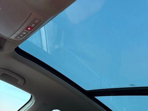 Used 2018 Volkswagen Atlas SEL Premium image 20