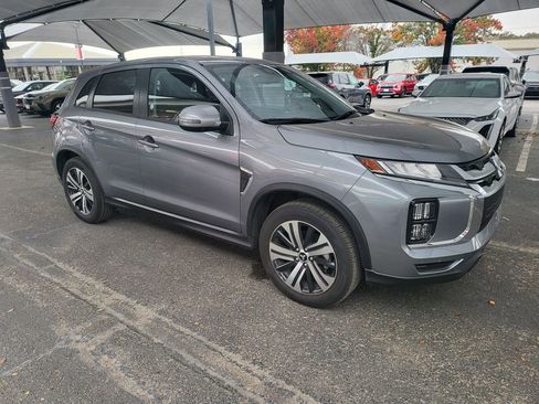 Used 2025 Mitsubishi Outlander Sport SE image 15