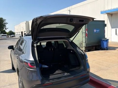 Used 2026 Honda HR-V LX image 8