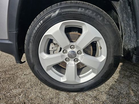 Used 2021 Jeep Compass Latitude image 19