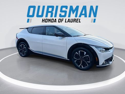 Used 2022 Kia EV6 Wind w/ Wind Technology Package image 2