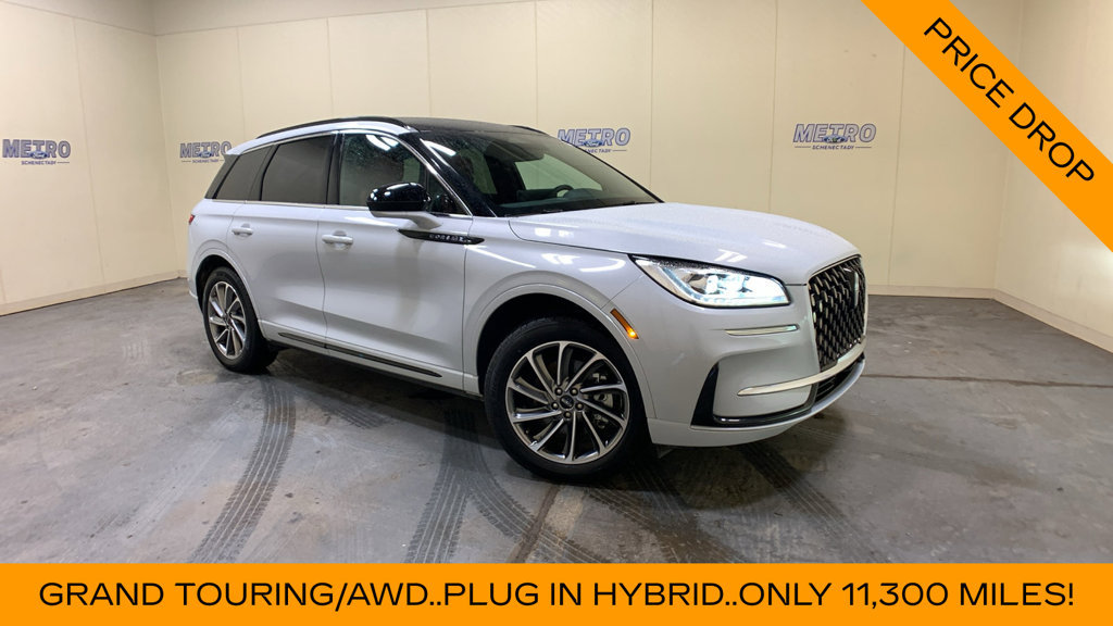 Used 2025 Lincoln Corsair Grand Touring w/ Towing Package AWD/4WD image 1
