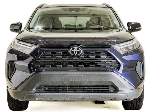 Used 2024 Toyota RAV4 XLE FWD image 2